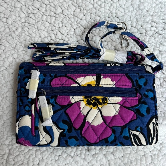 💐VERA BRADLEY Crossbody WALLET 💜💖African Violet NWT— Regular $54 - Picture 3 of 5